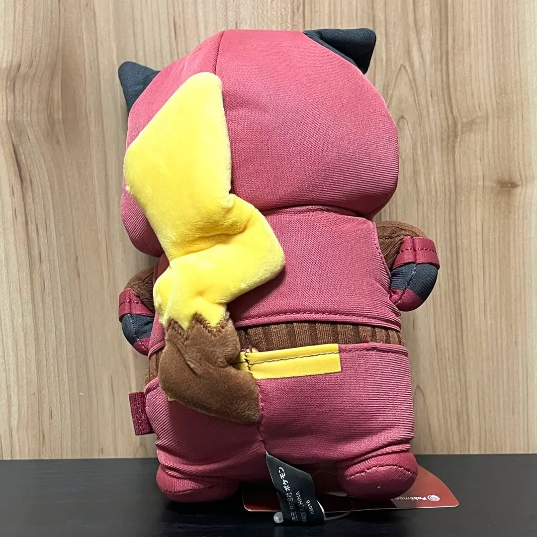 熔岩隊 變裝 比卡超公仔